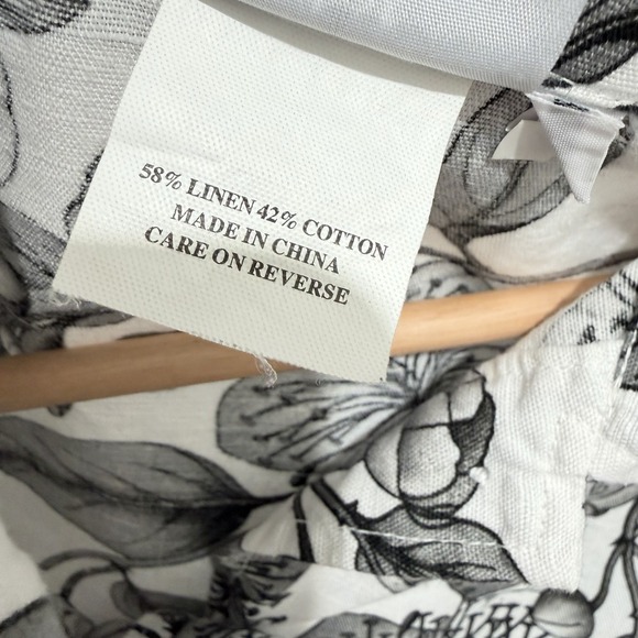 Hot Cotton Floral Linen Blend Button Front Blouse‎ - Picture 6 of 8